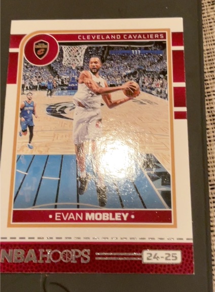 2024-25 Panini NBA Hoops #82 Evan Mobley — front