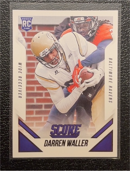2015 Panini Score #438 Darren Waller — front