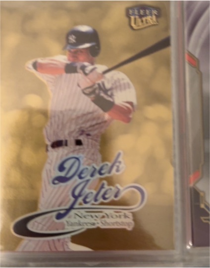 1999 Fleer Ultra #30G Derek Jeter Gold Medallion — front