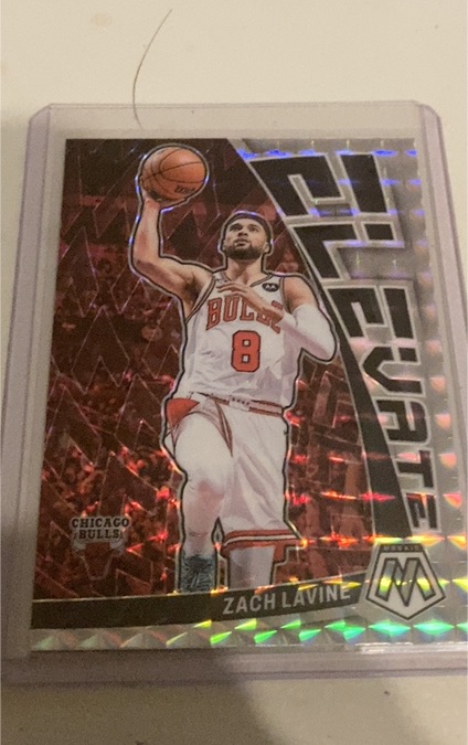 2022-23 Panini Mosaic #11 Zach LaVine Elevate — front