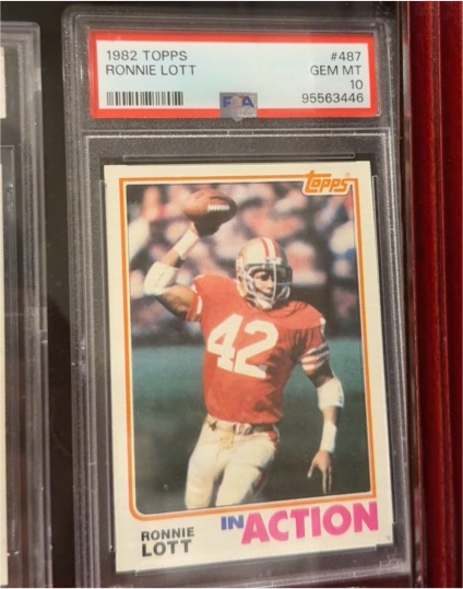 1982 Topps #487 Ronnie Lott In Action Rookie — front