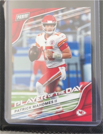2020 Panini Player of the Day #2 Patrick Mahomes II — front