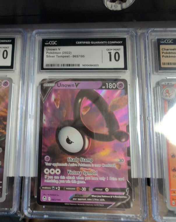 2022 Pokémon TCG Silver Tempest #065 Unown V — front
