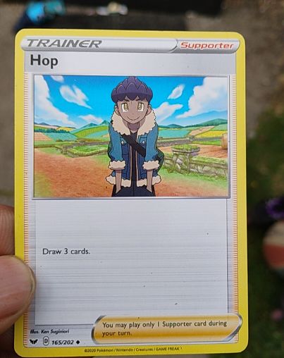 2020 Pokémon Sword & Shield #165 Hop — front