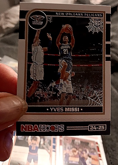 2024-25 Panini Haunted Hoops #269 Yves Missi — front