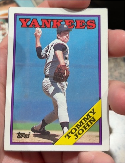 1988 Topps #611 Tommy John — front