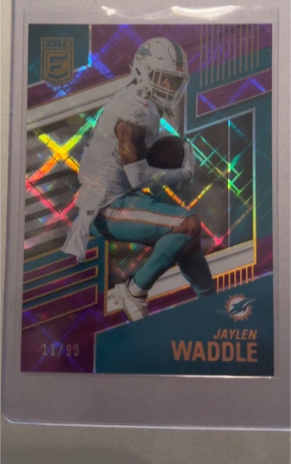 2022 Donruss Elite #52 Jaylen Waddle — front