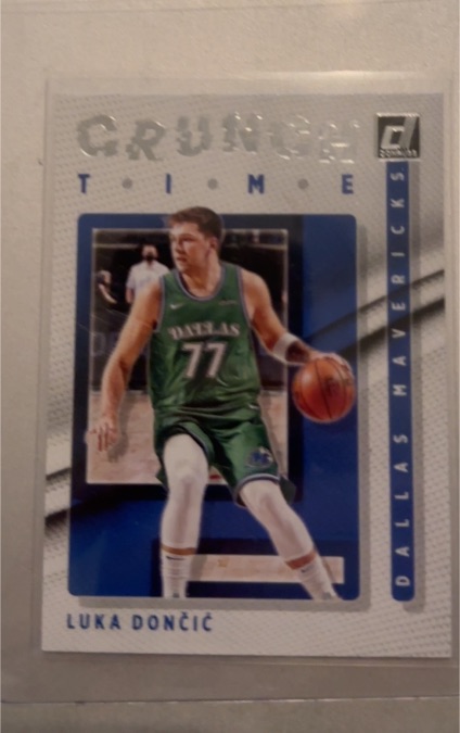 2021-22 Donruss Crunch Time #5 Luka Dončić — front