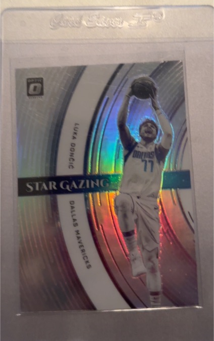 2021-22 Donruss Optic #1 Luka Doncic Star Gazing Silver Holo Prizm — front