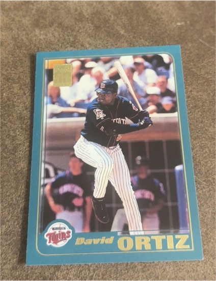 2001 Topps #136 David Ortiz — front