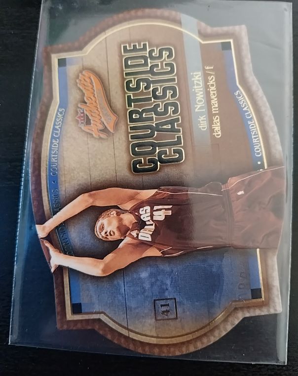 2002-03 Fleer Authentix Courtside Classics #10 Dirk Nowitzki — front
