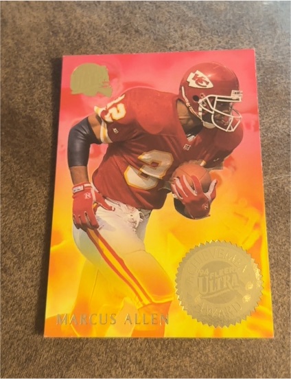 1994 Fleer Ultra Achievement Award #1 Marcus Allen — front