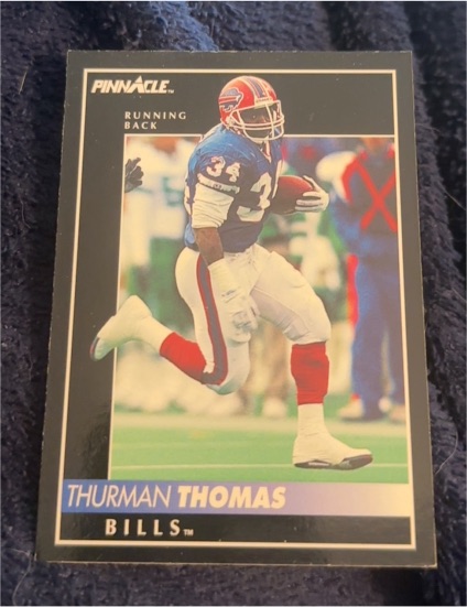 1992 Pinnacle #22 Thurman Thomas — front