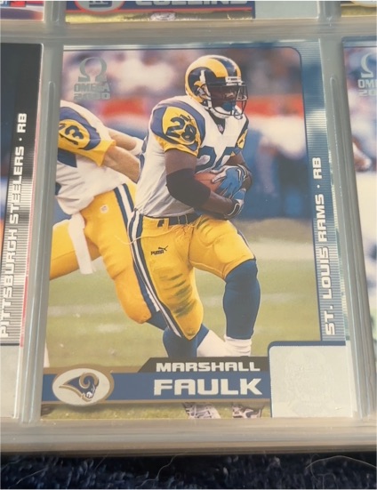 2000 Pacific Omega #113 Marshall Faulk — front