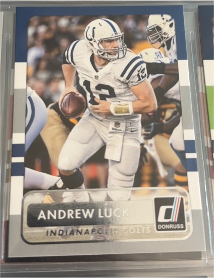 2015 Donruss #11 Andrew Luck — front