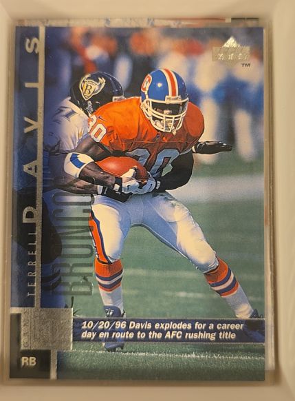 1997 Upper Deck #82 Terrell Davis Denver Broncos — front