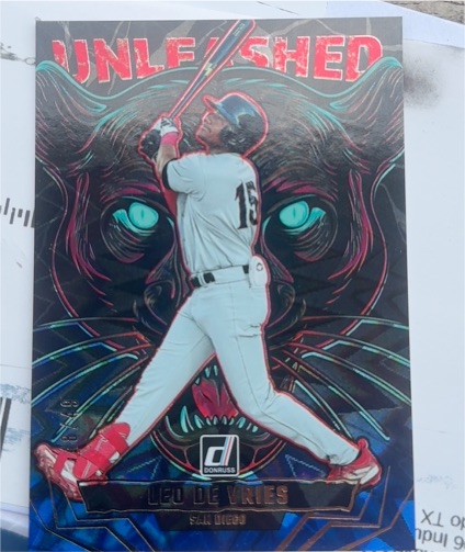2025 Donruss #4 Leo de Vries Unleashed — front