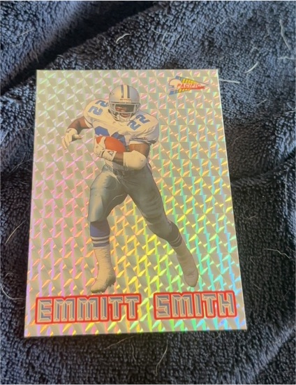 1993 Pacific Silver Prism #16 Emmitt Smith — front