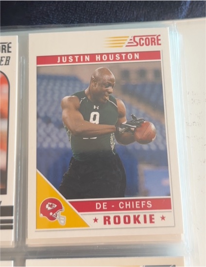 2011 Score #352 Justin Houston Rookie — front