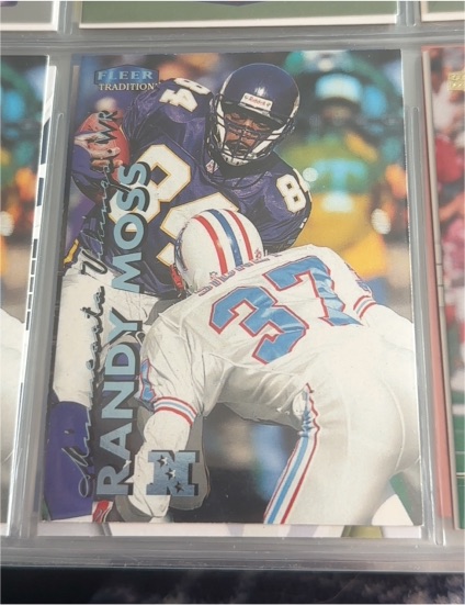1999 Fleer Tradition #1 Randy Moss — front