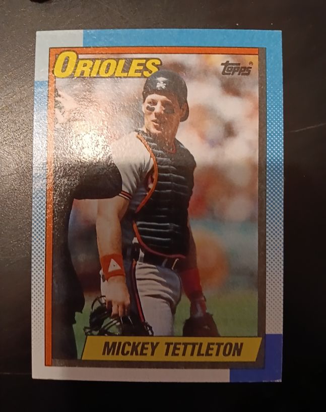 1990 Topps #275 Mickey Tettleton — front