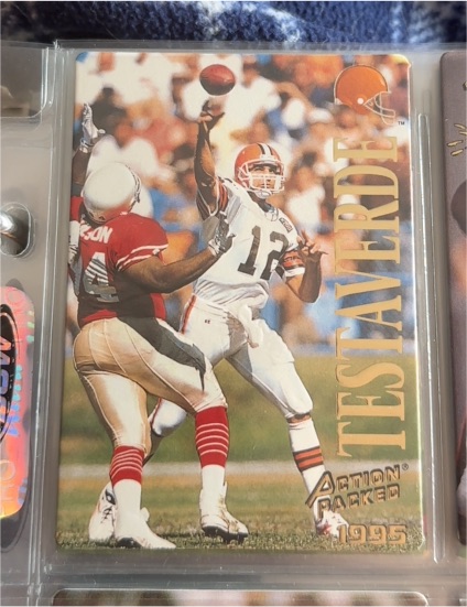 1995 Action Packed #45 Vinny Testaverde — front
