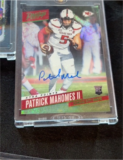 2017 Topps Prestige Xtra Points Patrick Mahomes II Rookie Card — front