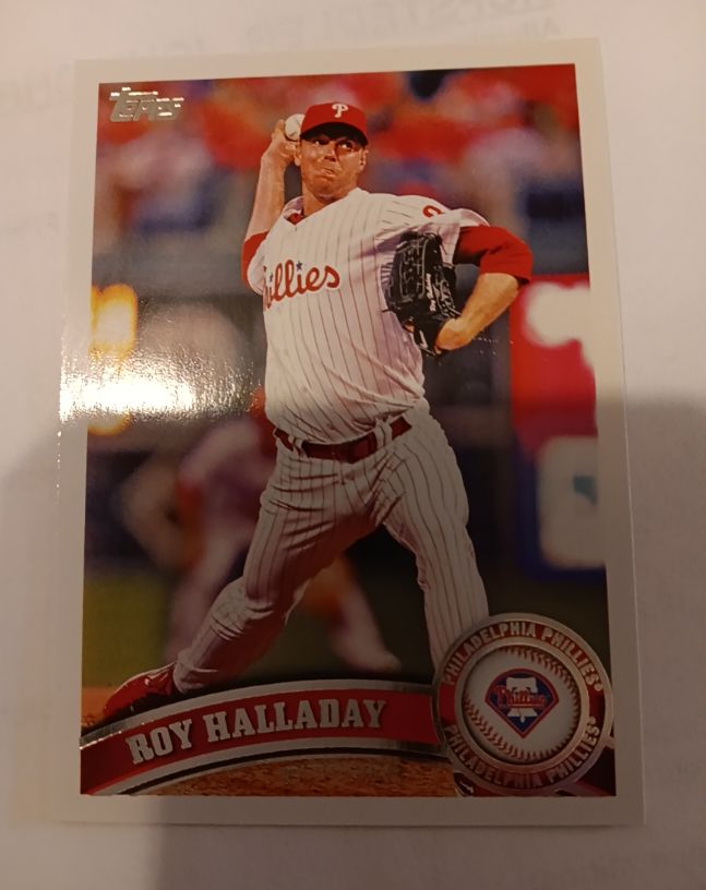 2011 Topps #300 Roy Halladay — front