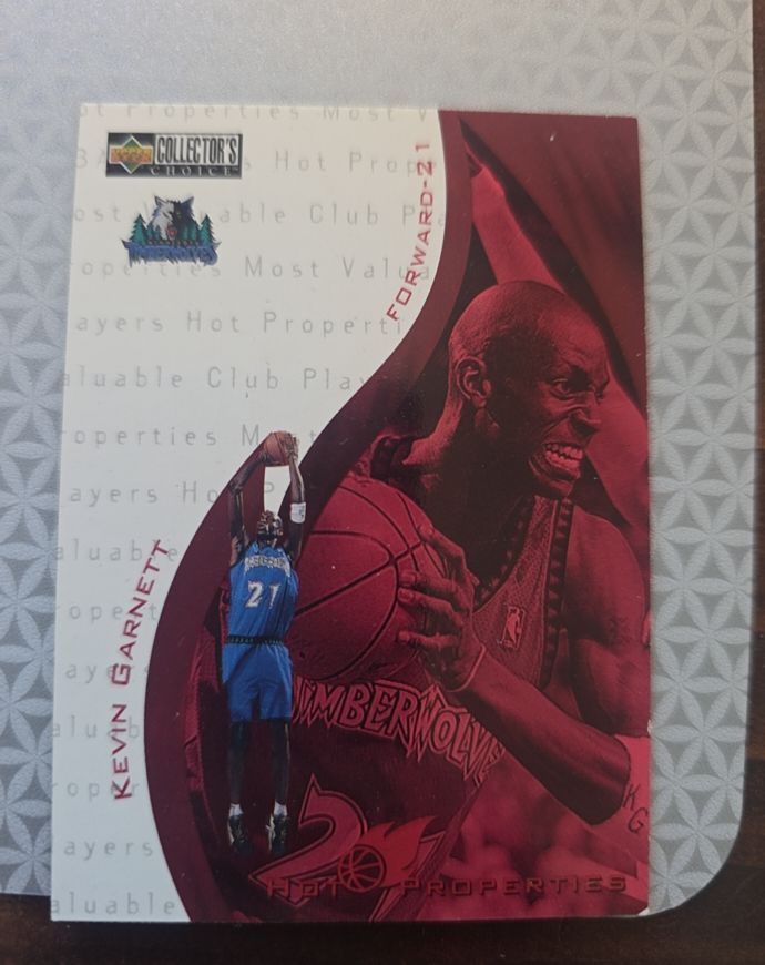 1997-98 Upper Deck Collector's Choice #371 Kevin Garnett — front