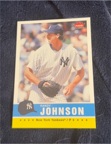 2006 Fleer Tradition #198 Randy Johnson — front
