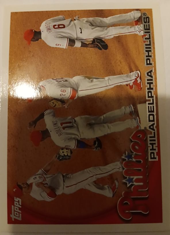 2010 Topps #134 Philadelphia Phillies — front