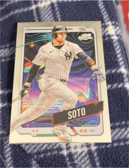 2024 Topps Cosmic Chrome #42 Juan Soto — front