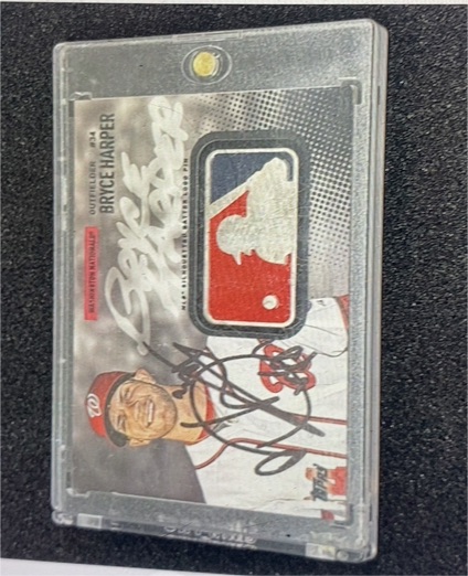 2015 Topps Silhouetted Batter Logo Pin #MSBL02 Bryce Harper — front