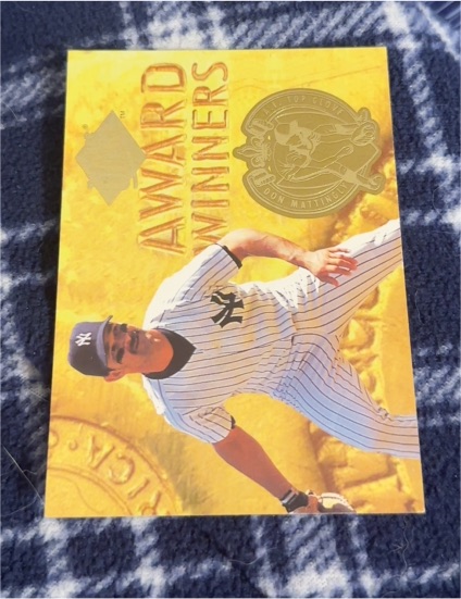 1994 Fleer Ultra Award Winners #2 Don Mattingly — front