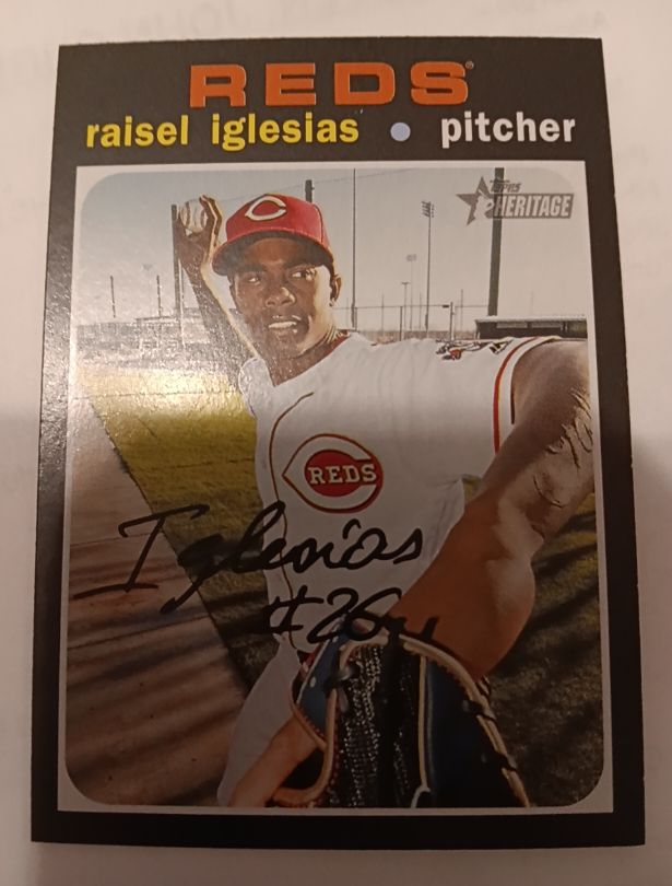 2020 Topps Heritage #270 Raisel Iglesias Cincinnati Reds — front