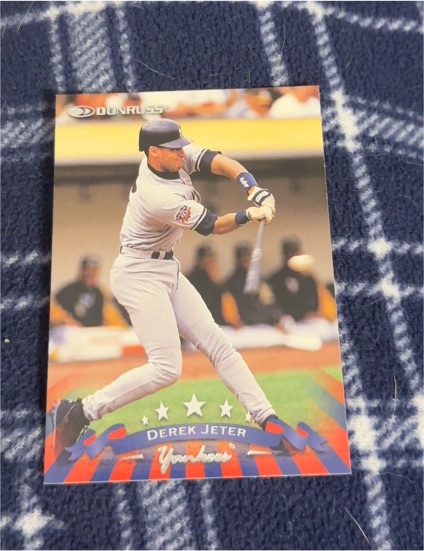 1998 Donruss #100 Derek Jeter — front