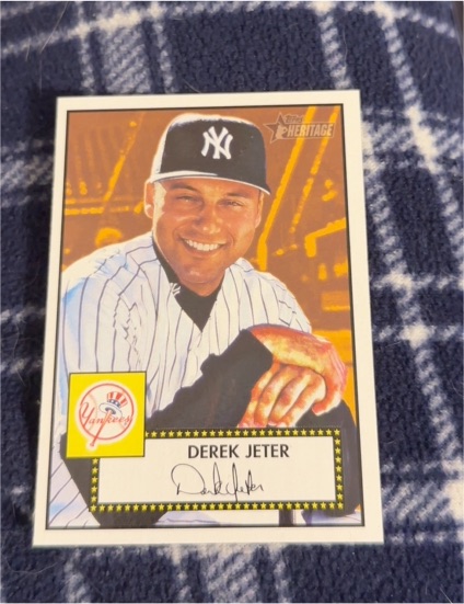 2001 Topps Heritage #11 Derek Jeter — front