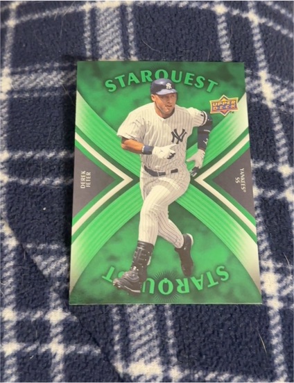 2008 Upper Deck First Edition #SQ-9 Derek Jeter StarQuest Green Common — front