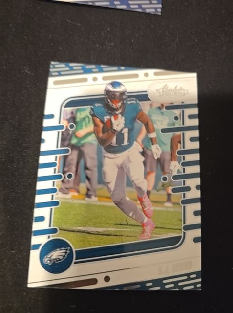 2024 Panini Absolute #31 DeVonta Smith — front