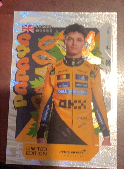 2025 Topps Turbo Attax #LE24 Lando Norris Limited Edition — front