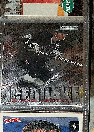 1995-96 SkyBox Impact Ice Quake #6 Wayne Gretzky — front