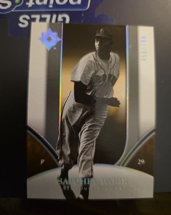 2006 Upper Deck Ultimate Collection #P29 Satchel Paige — front