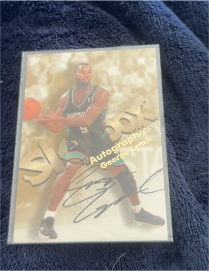 1998-99 SkyBox Premium Autographics #75 George Lynch — front
