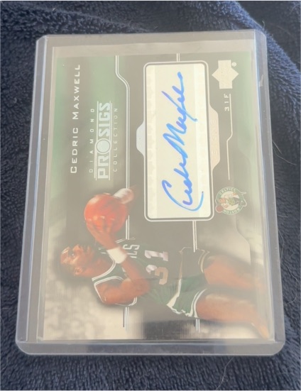 2004-05 Upper Deck Pro Sigs #31F Cedric Maxwell — front