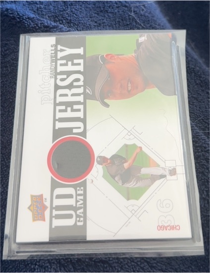 2010 Upper Deck UD Game Jersey #UDGJ-RW Randy Wells — front