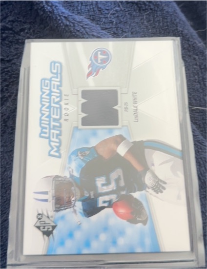 2006 SPx Winning Materials Rookie #WMR-LT LaDainian Tomlinson — front
