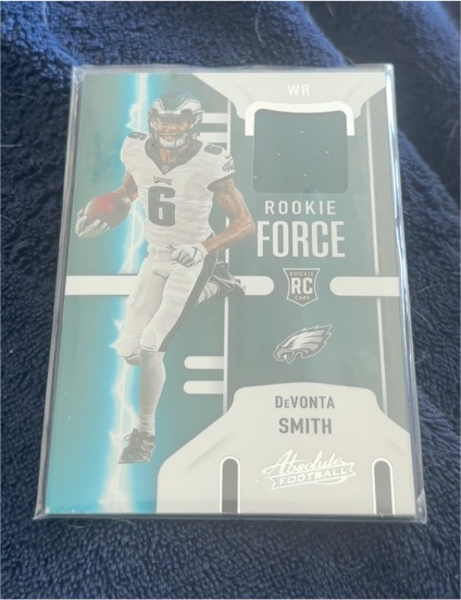 2021 Panini Absolute #RF-DVS DeVonta Smith Rookie Force Patch — front