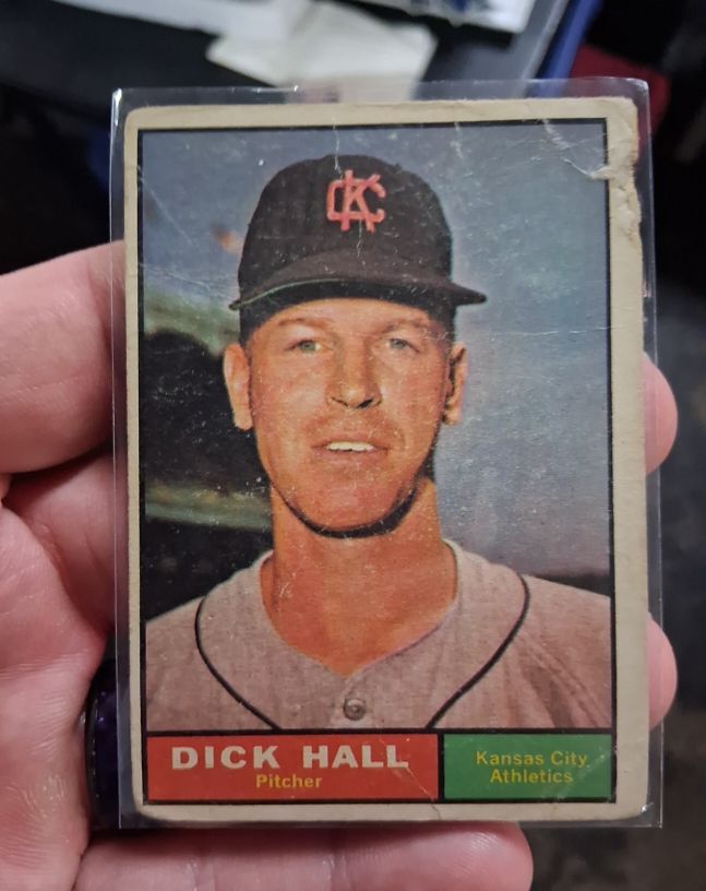1961 Topps #197 Dick Hall — front