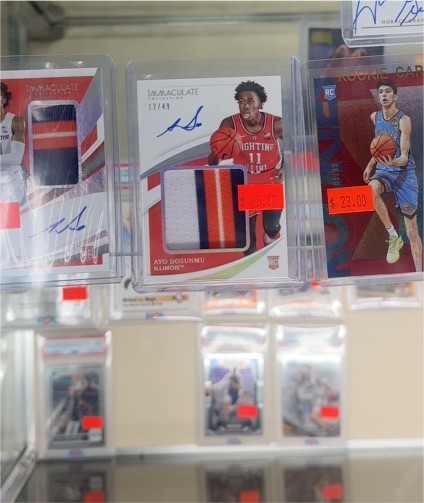 2021 Panini Immaculate Collection #11 Ayo Dosunmu — front