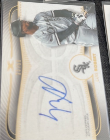 2021 Topps Definitive #X Luis Robert — front